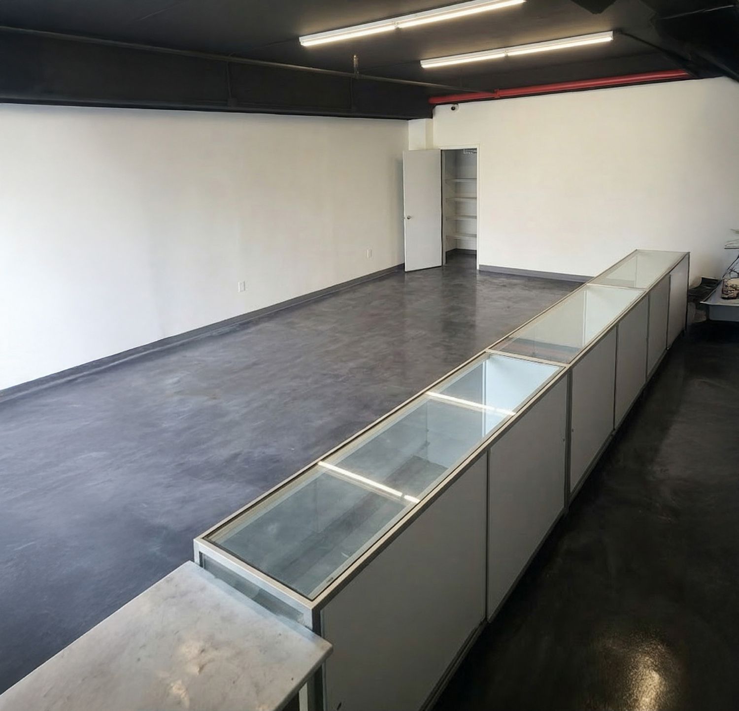 2,550 SF | Renovated Retail Space for Lease