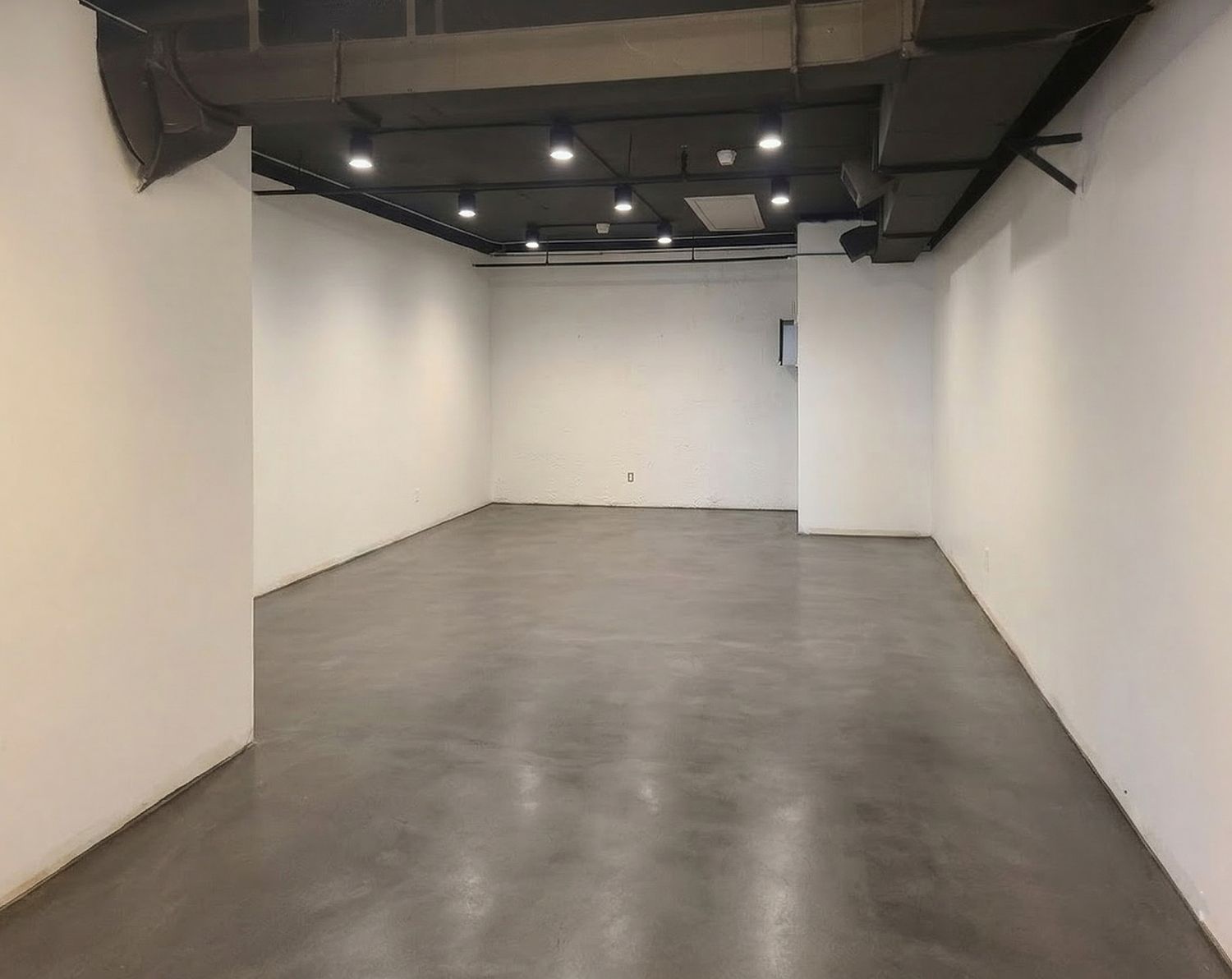2,550 SF | Renovated Retail Space for Lease