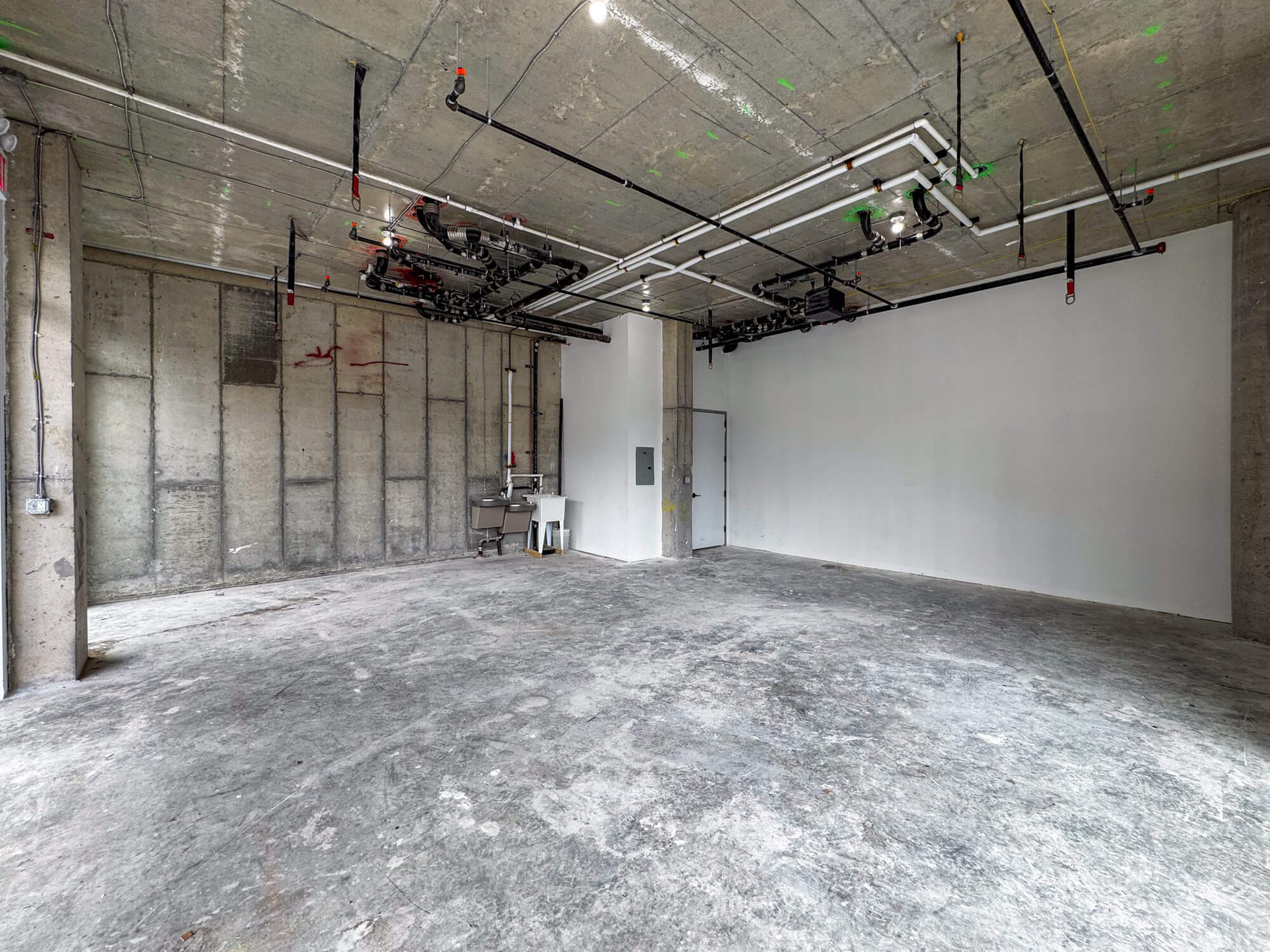 870 - 2,300 SF | Prime Retail Opportunity in Brooklyn's Newest Apartment Buildings