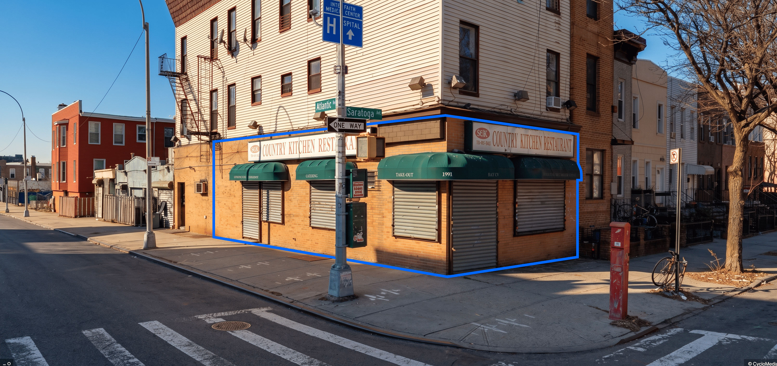 1,250 SF Built-Out Corner Restaurant for Lease