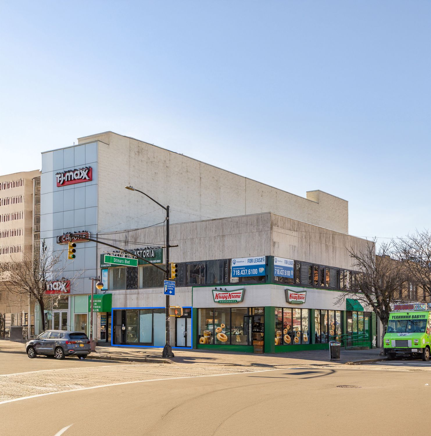 2,500 SF | Prime Retail Space with Mezzanine & Basement for Lease