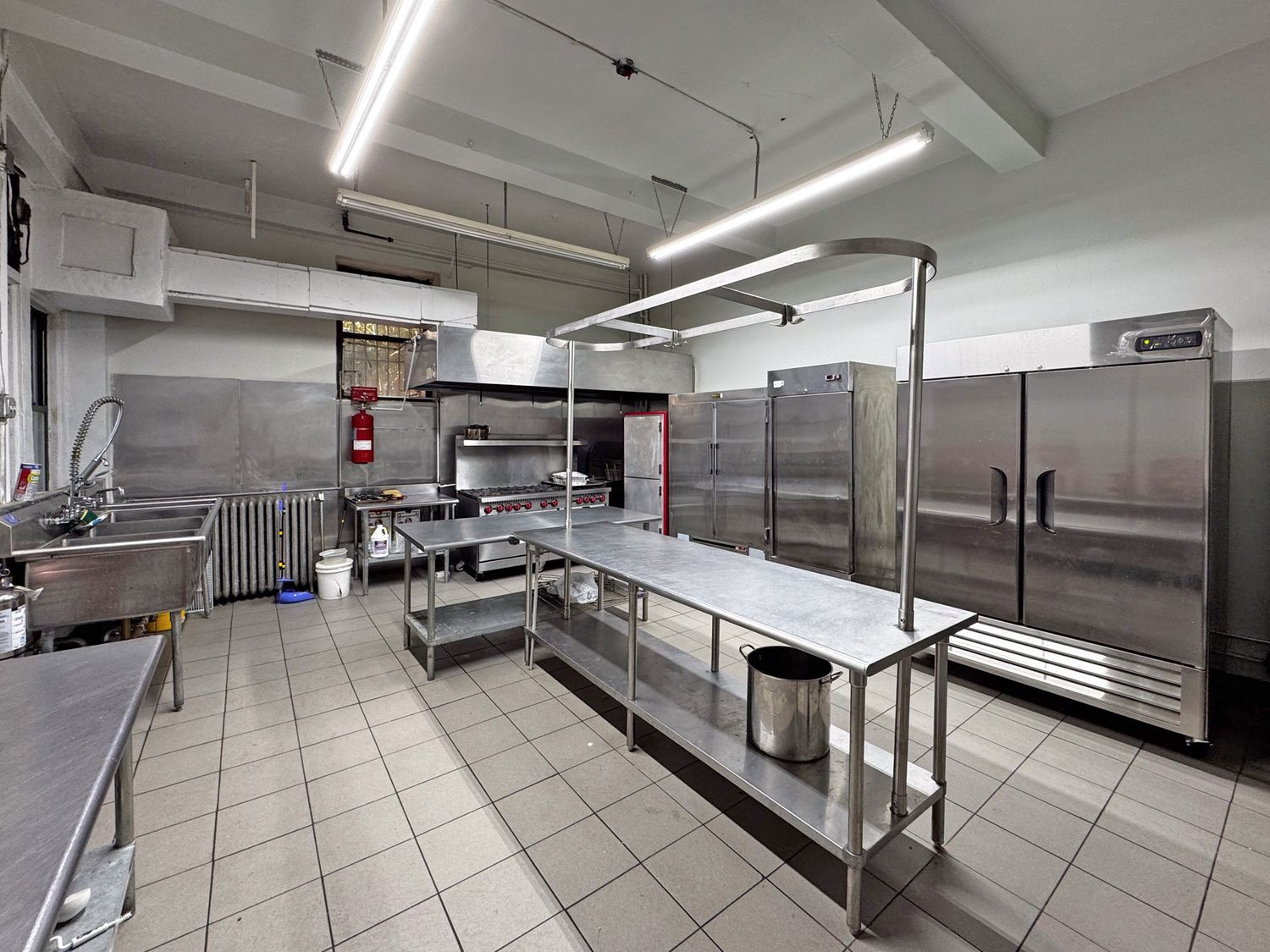 25,040 SF | Five-Story Community Facility - Ideal for Educational, Nonprofit, or Institutional Use