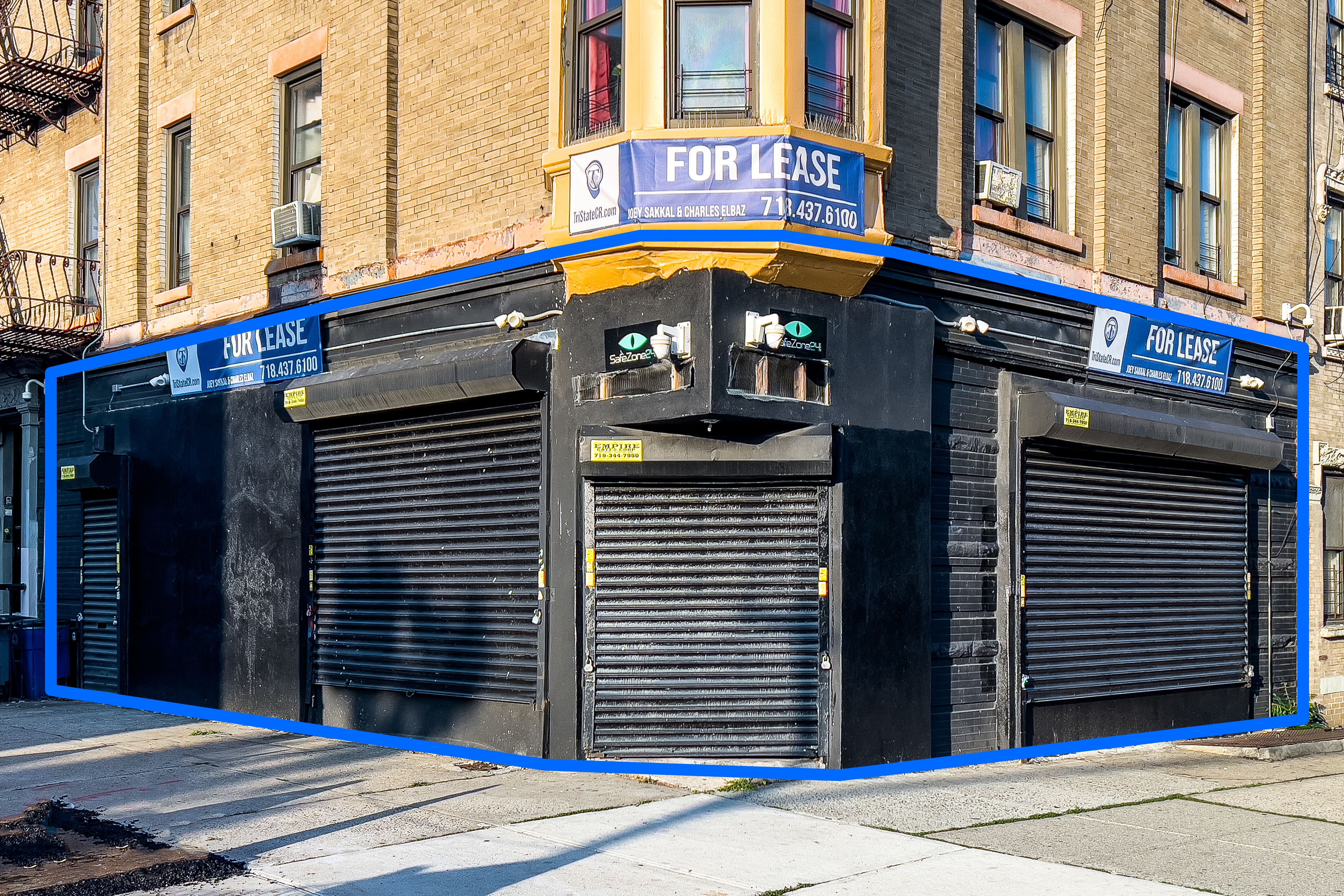 1,200 SF | High-Visibility Corner Retail/Office With Wraparound Frontage for Lease