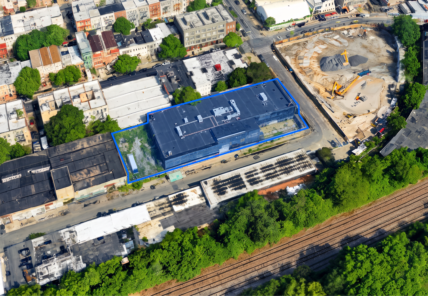 22,400 SF | Vacant Warehouse With Parking For Sale