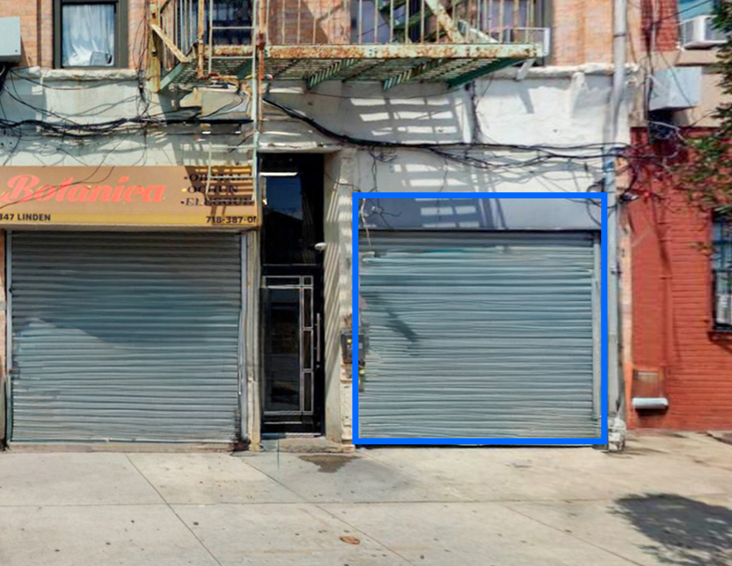 500 SF | Retail Space with Glass Frontage for Lease