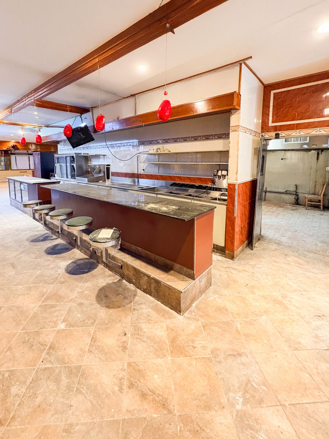 2,000 - 14,500 SF | Retail Spaces for Lease in Nostrand Plaza