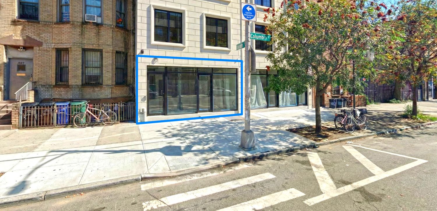 900 SF | Brand New Retail Space with Spacious Backyard for Lease