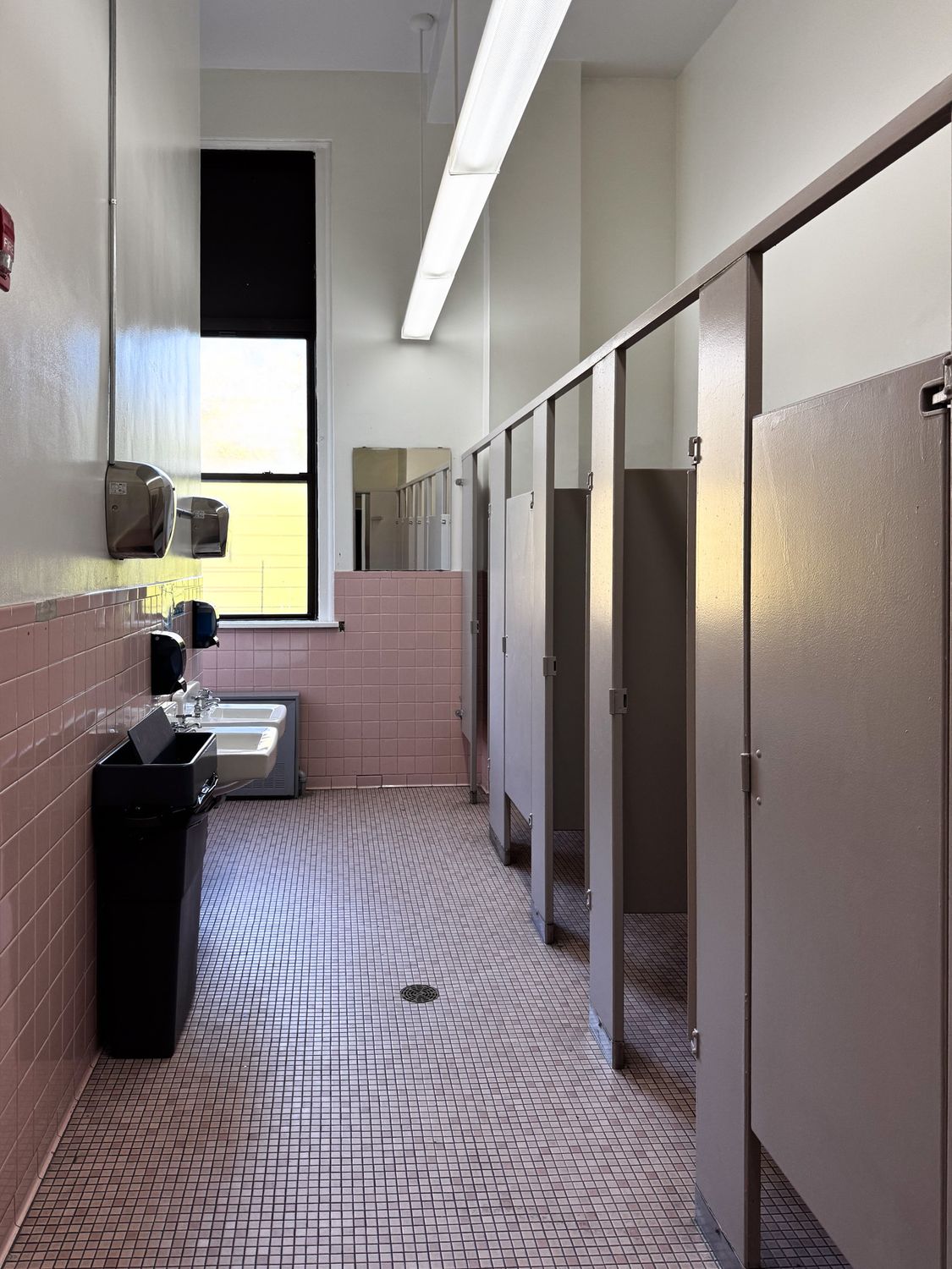 20,780 SF | Turnkey School for Sublease