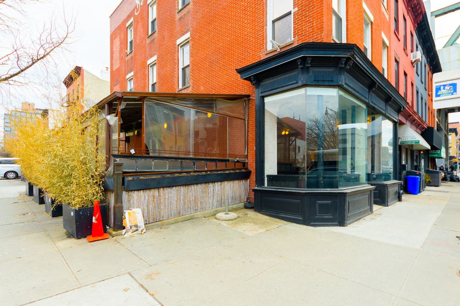 2,000 SF | Park Slope Restaurant/Retail Space + 1,000 SF Backyard for Lease