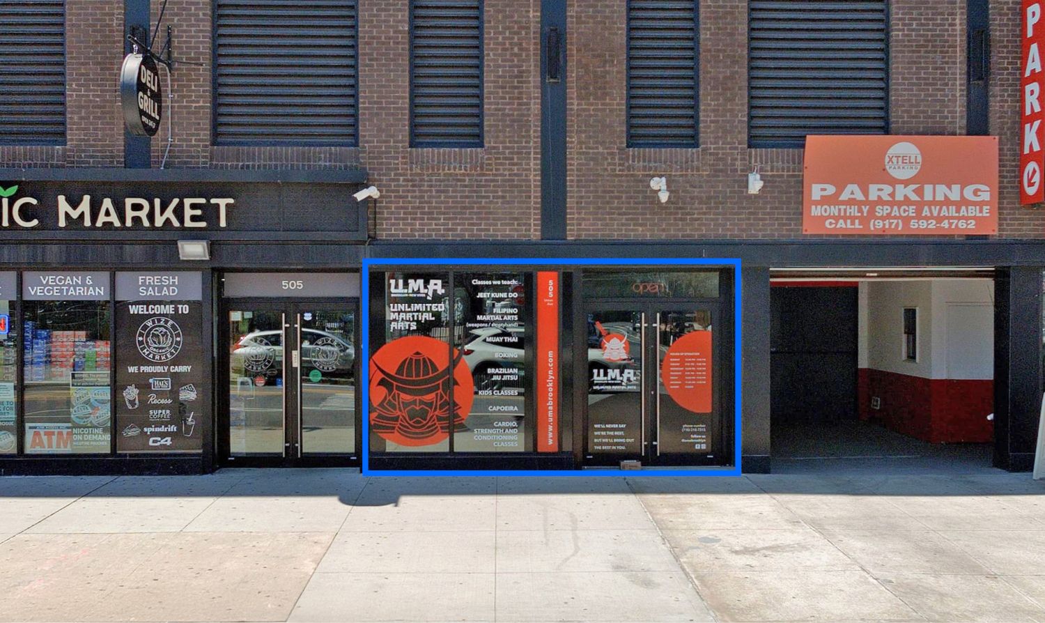 2,320 SF | Retail Space with Glass Frontage for Lease