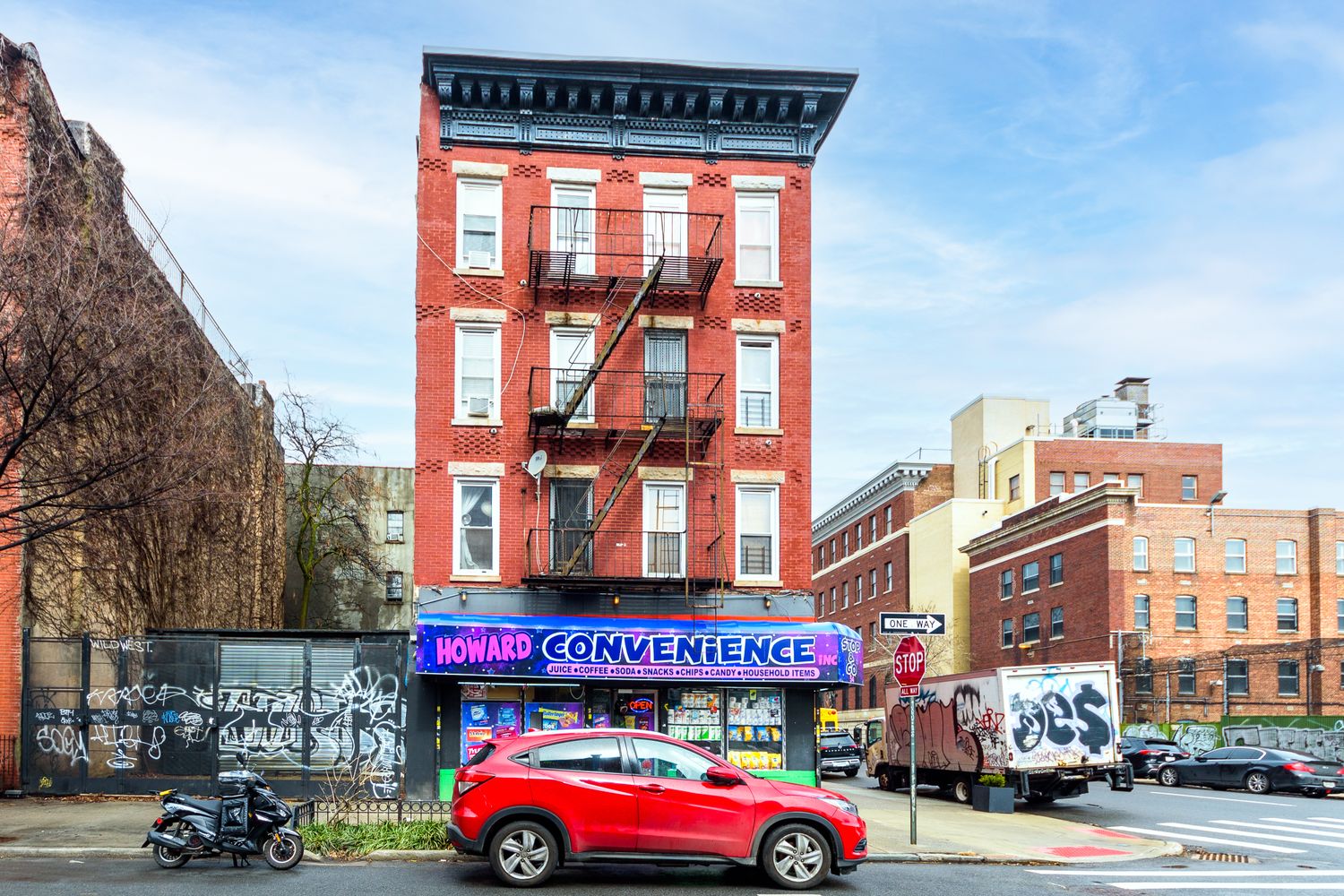 1,500 SF | Corner Retail Space with Glass Storefront for Lease