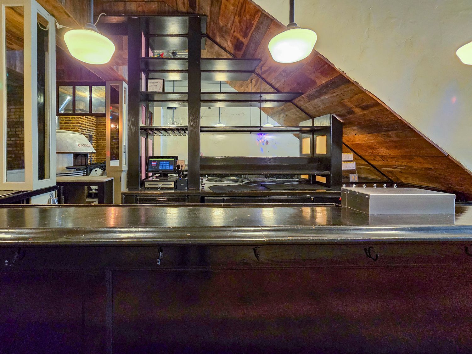 1,900 SF | Turnkey Restaurant & Bar with 1,500 SF Usable Basement for Lease