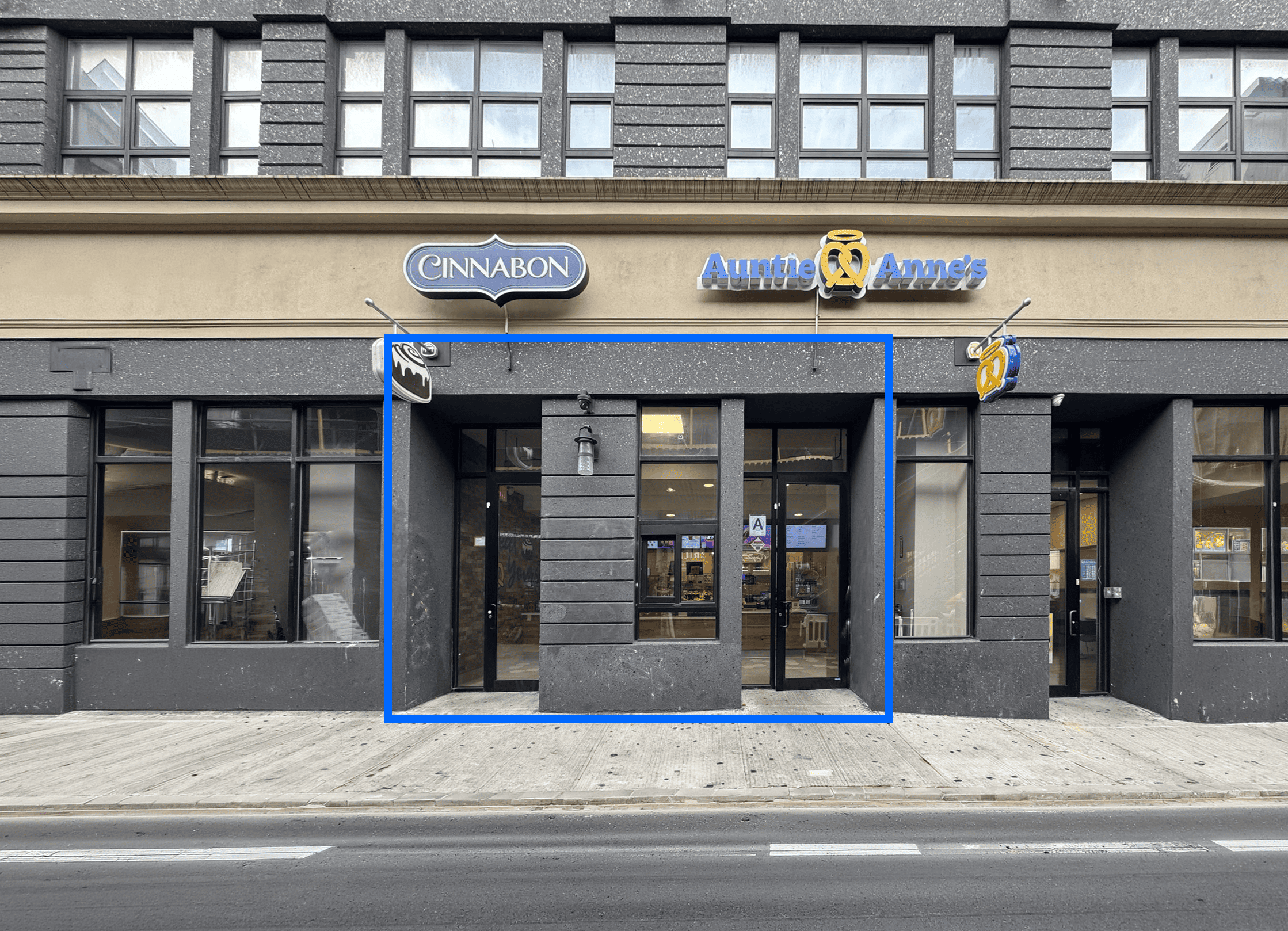 1,100 SF Prime Bed-Stuy Ground-Floor Retail with Storage Space for Lease