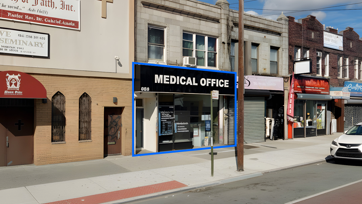 1,600 SF | Built Out Medical Space with Basement for Lease