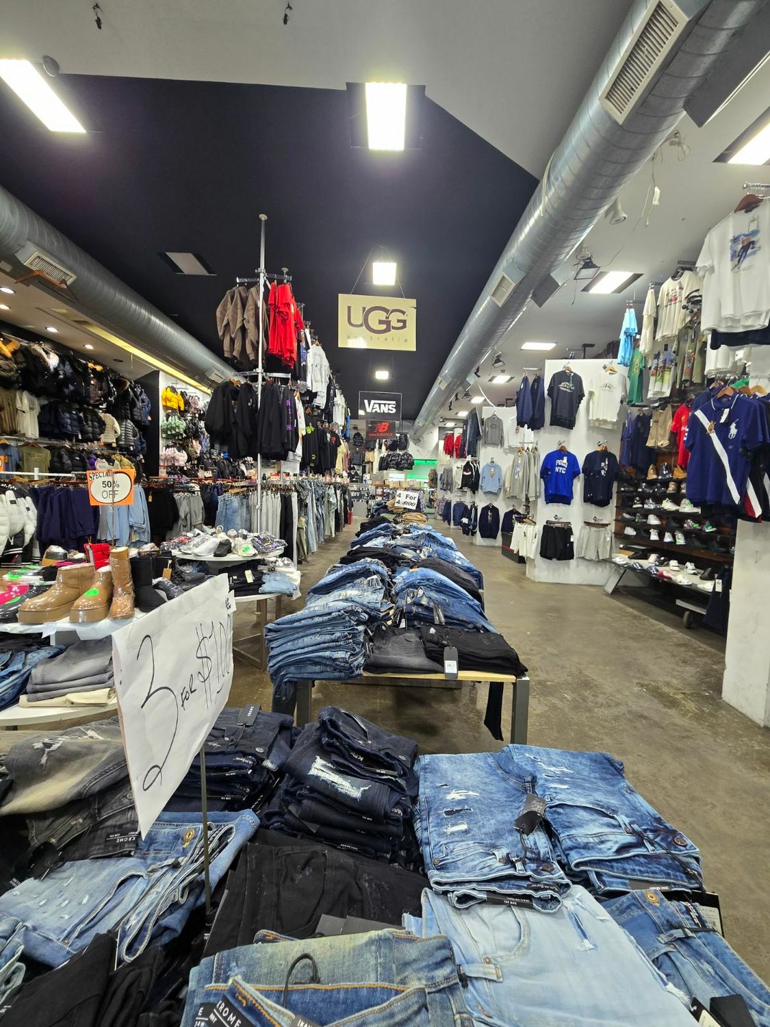 2,000 SF | Move-In Ready Retail Space with HVAC for Lease