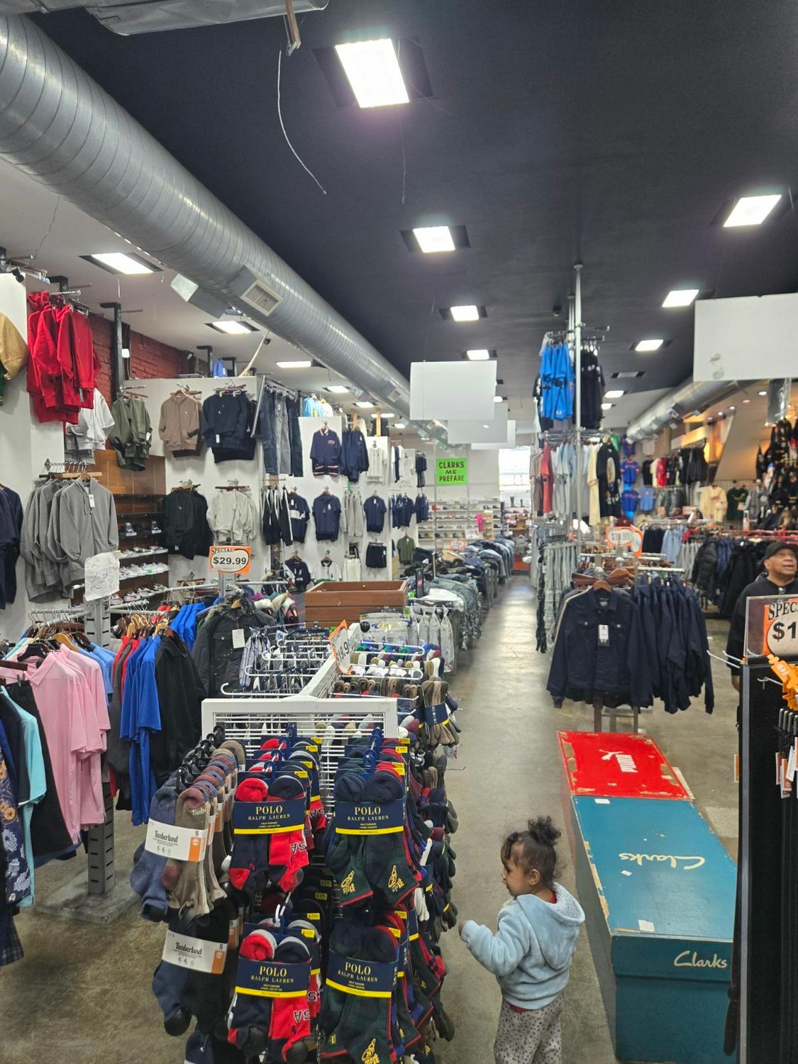 2,000 SF | Move-In Ready Retail Space with HVAC for Lease