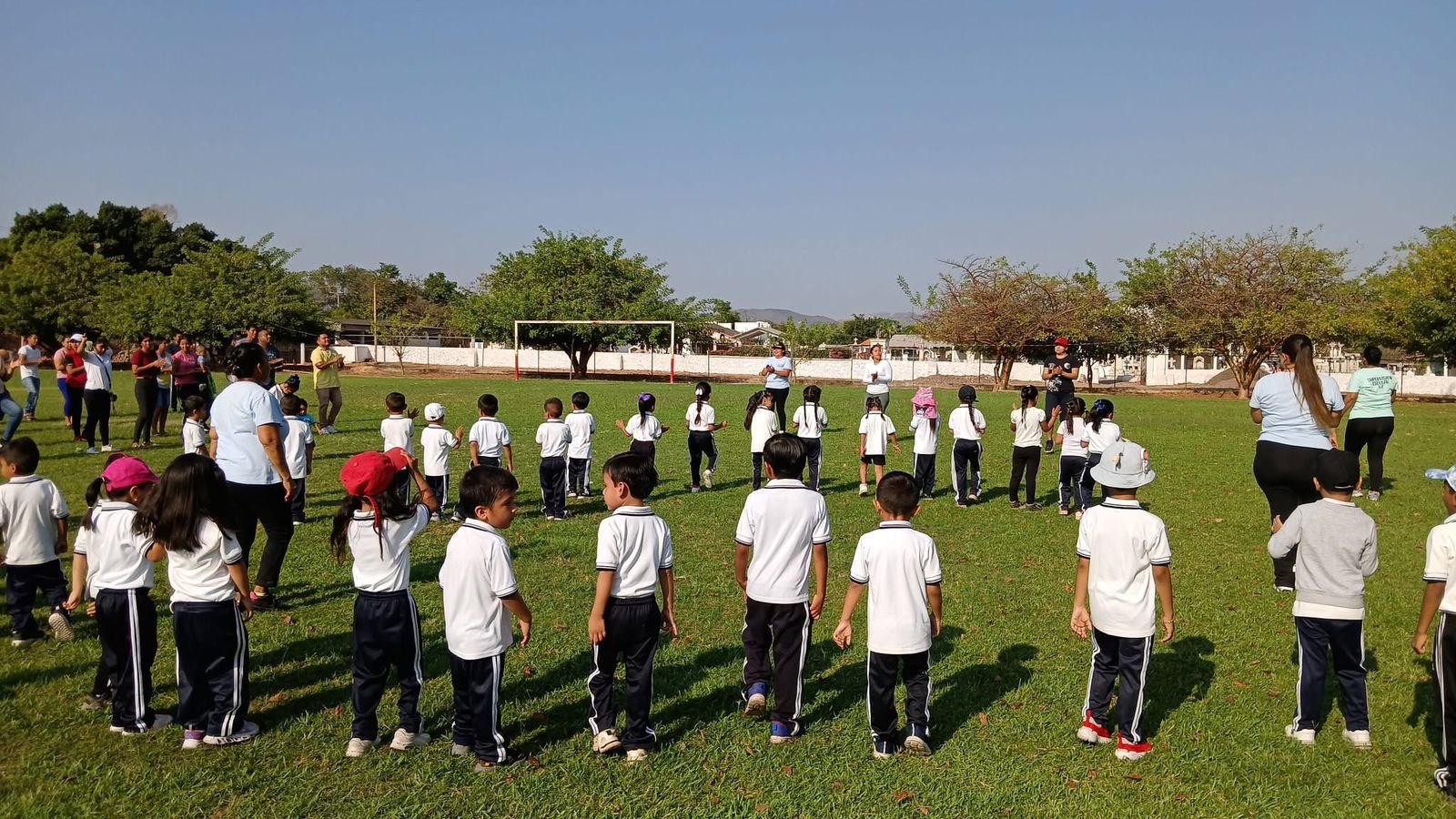 Imagen sobre Realizan Mini Olimpiada  de preescolar en Ajuchitlán 