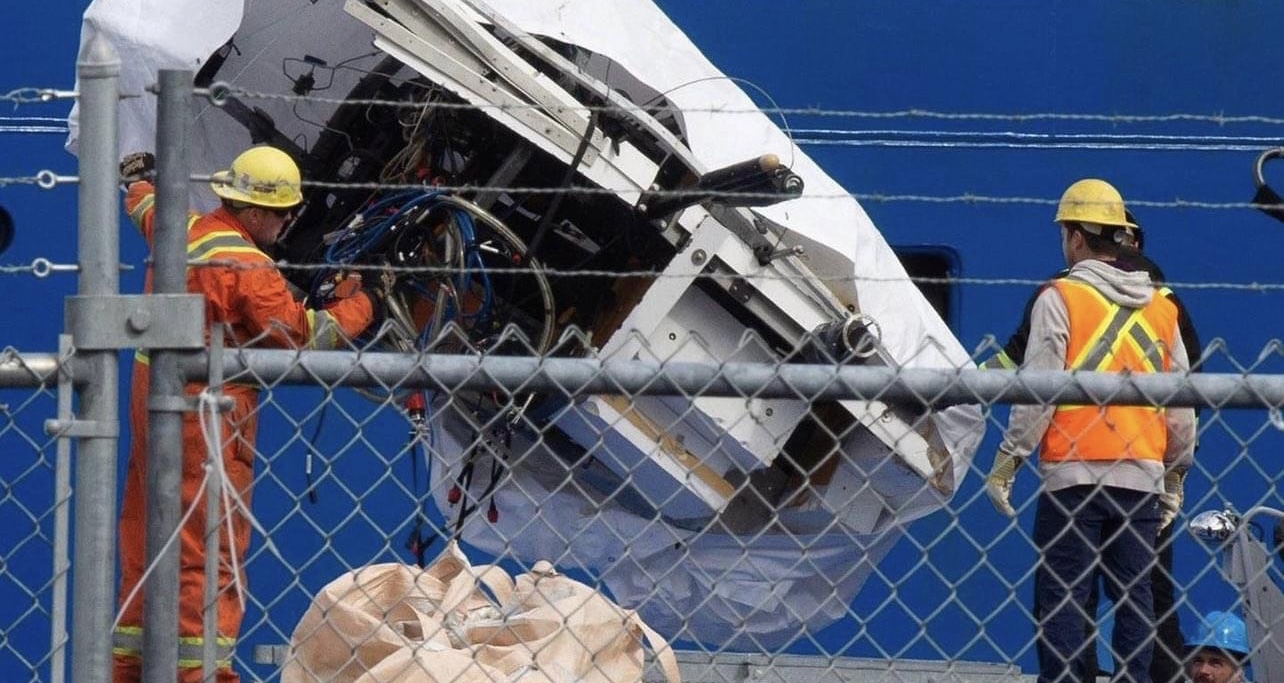 Imagen sobre Hallan presuntos restos humanos en escombros de sumergible Titán