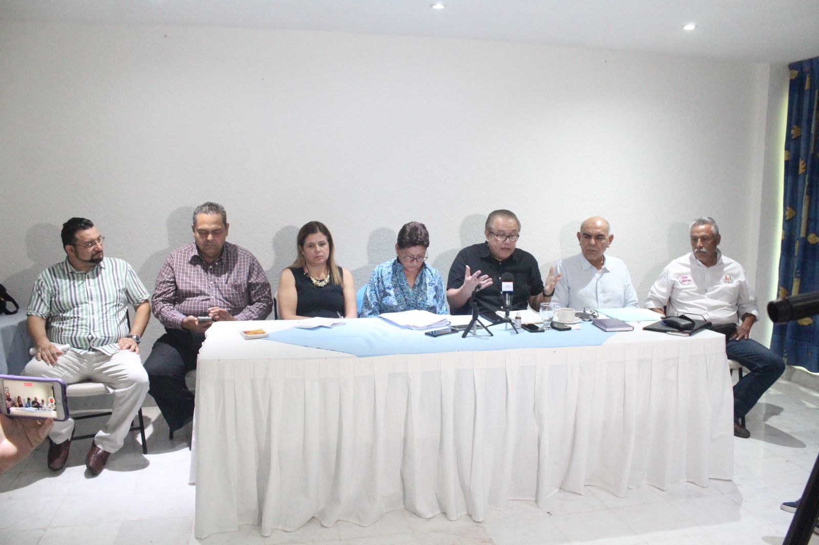 Imagen sobre Editorial