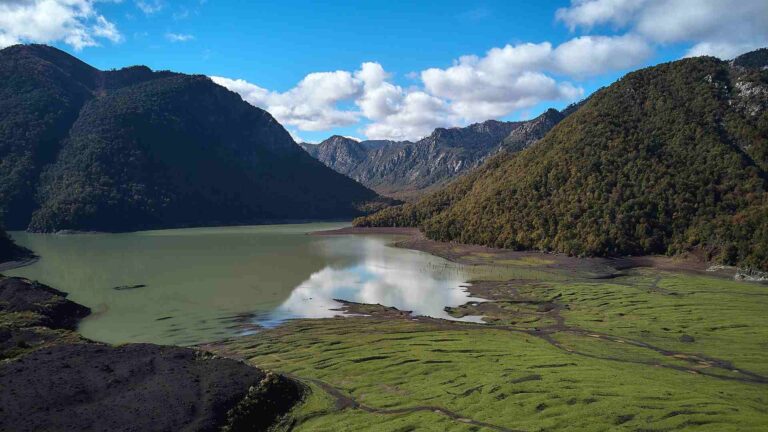 Laguna Verde Conguillio