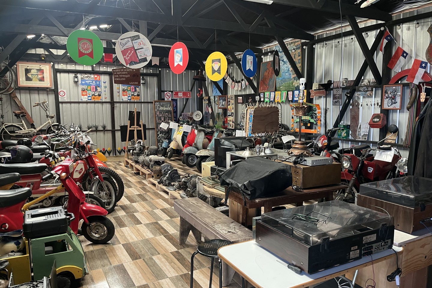 Museo de la Moto y de la Motoneta José Henríquez Rebolledo