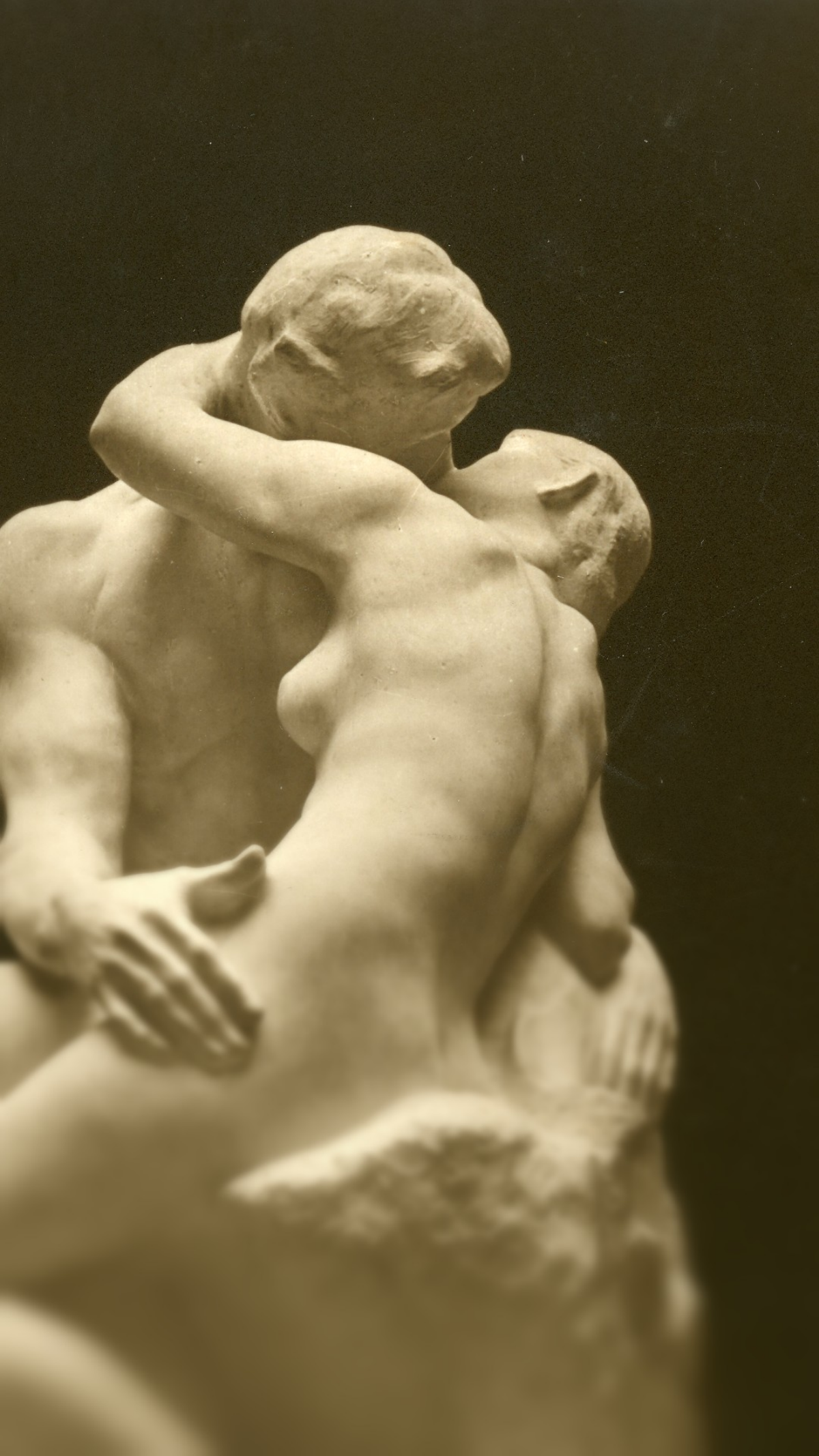 The Kiss - Auguste Rodin - 1882