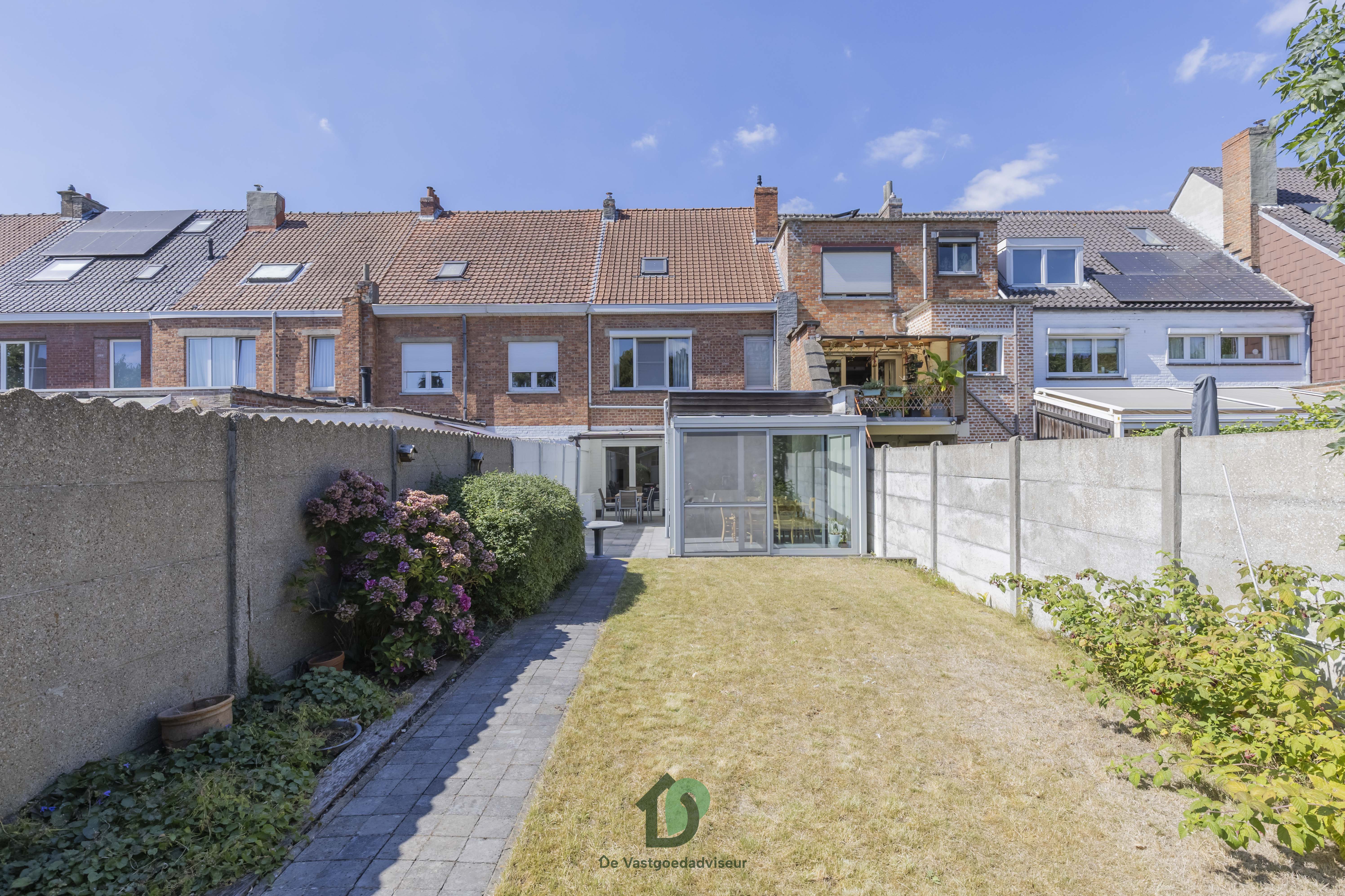 Gezellige woning met zonnige tuin in Sint-Amandsberg