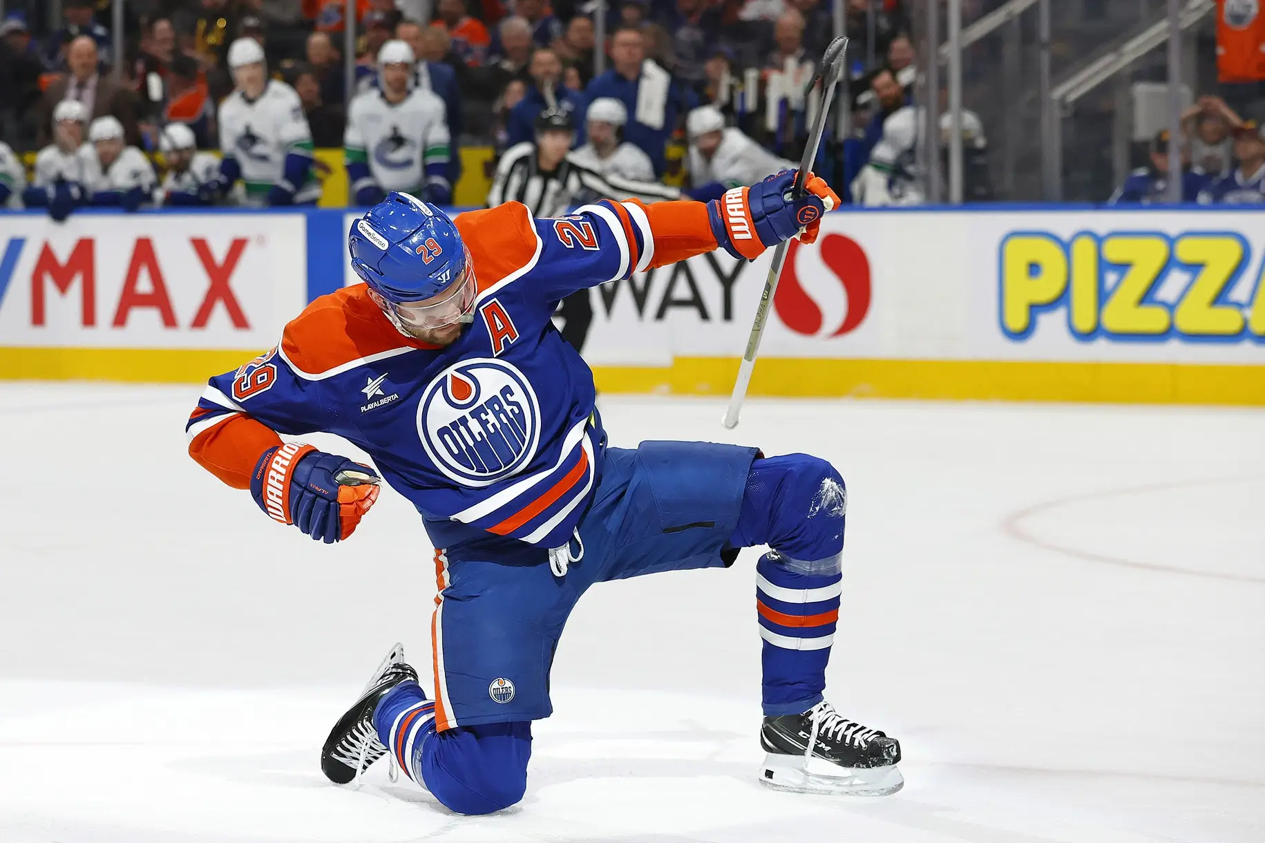 Edmonton Oilers coach Kris Knoblauch doesn't have a say in the matter, but if he did he knows which player would receive his vote for the Hart Trophy this season. 