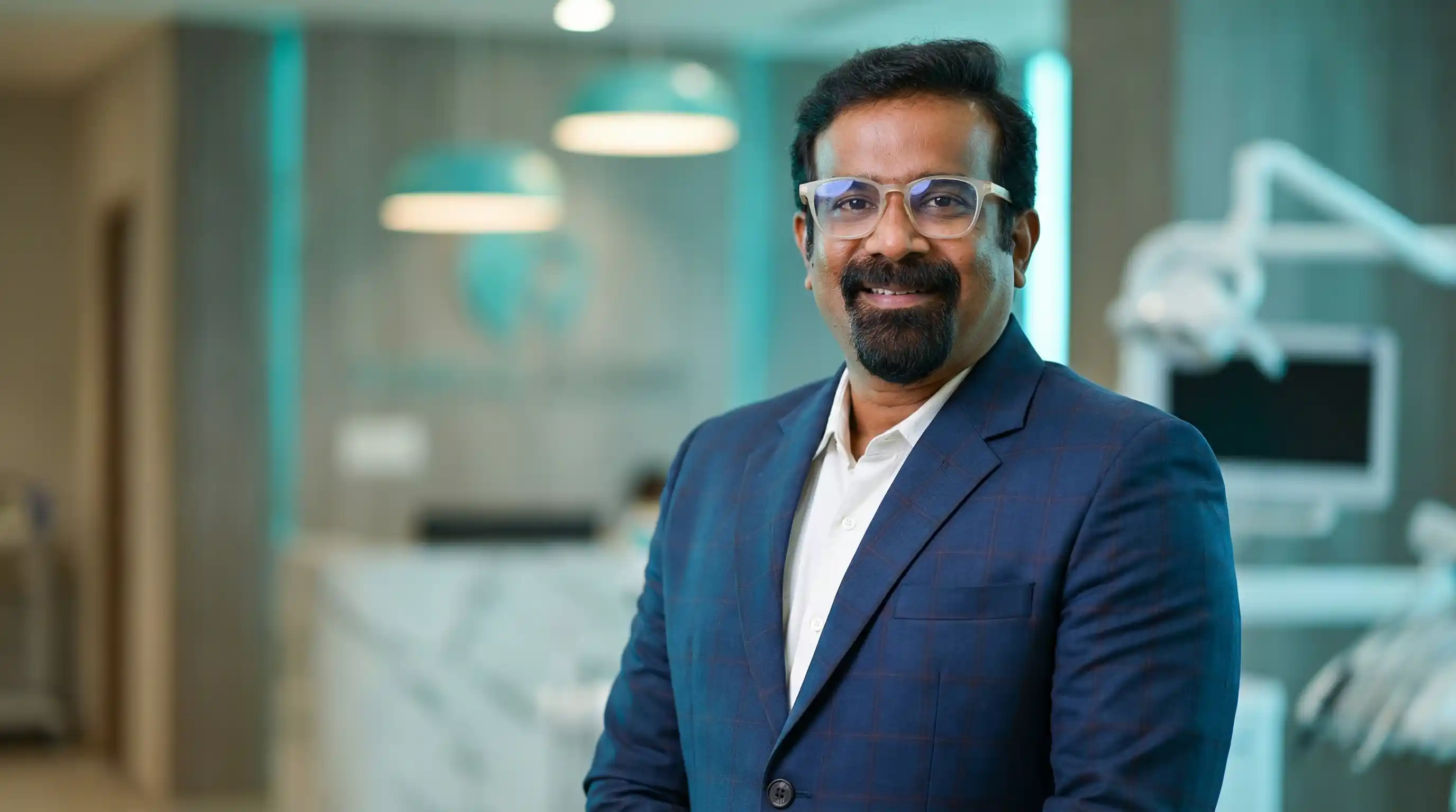 Dhanwanthri Healing Clinic Hero