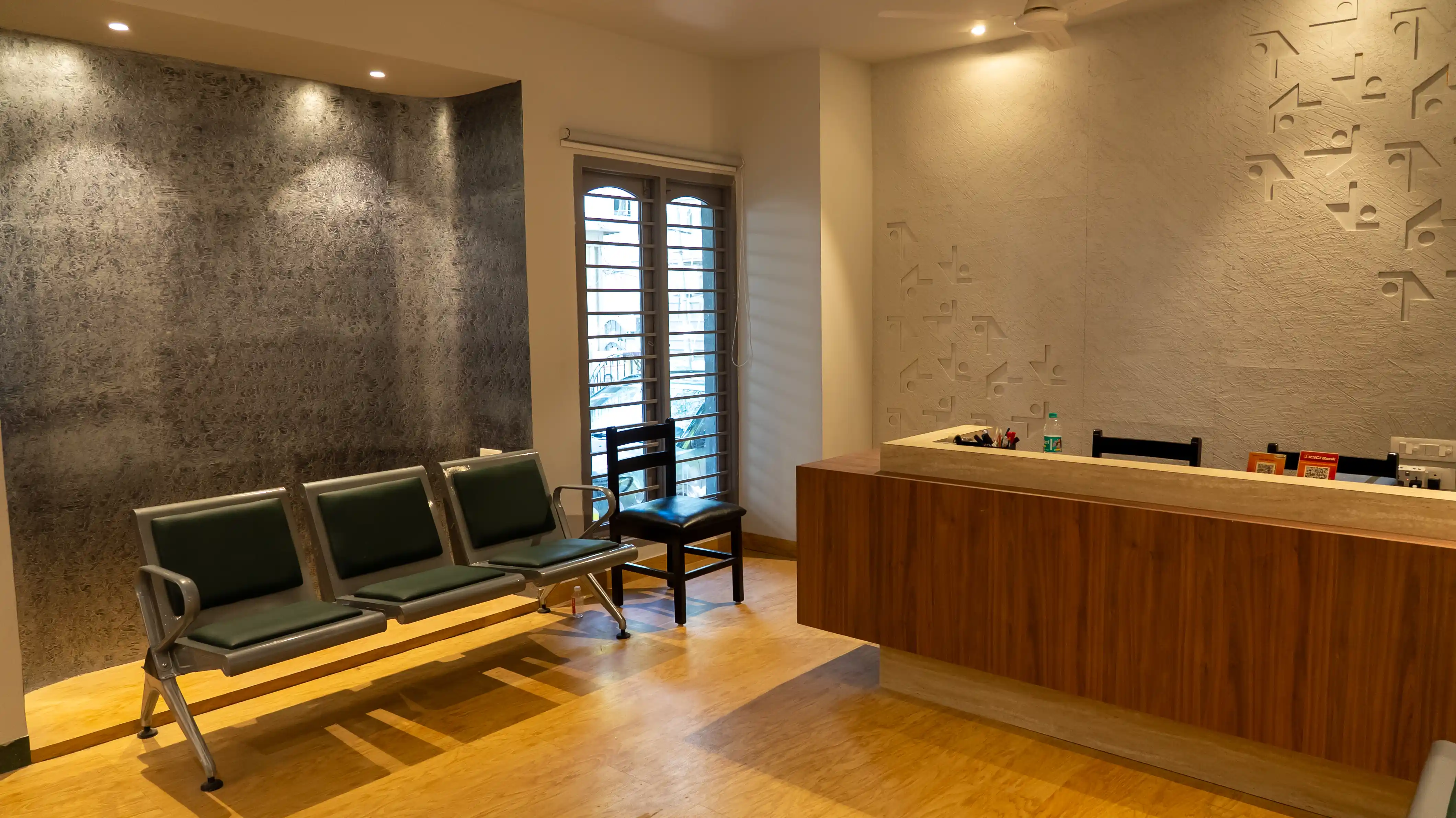 Dhanwanthri Maruthuvam Interior