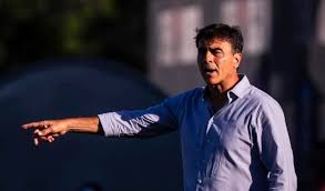Quinteros apunta a neutralizar a Di María en el duelo de octavos ante Rosario Central