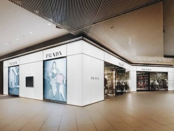 prada-store