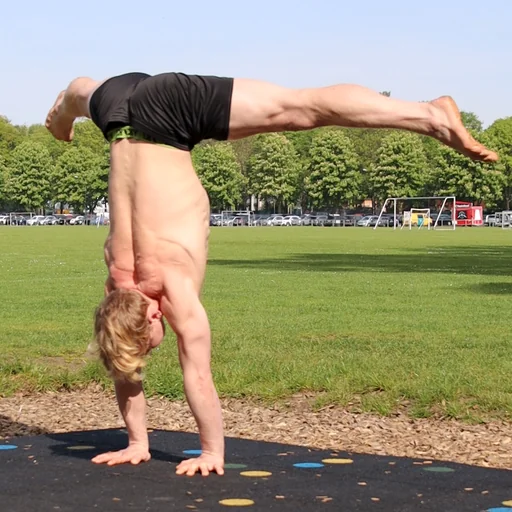 37. Press Handstand