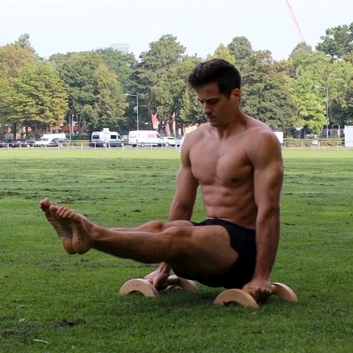 14. L-Sit