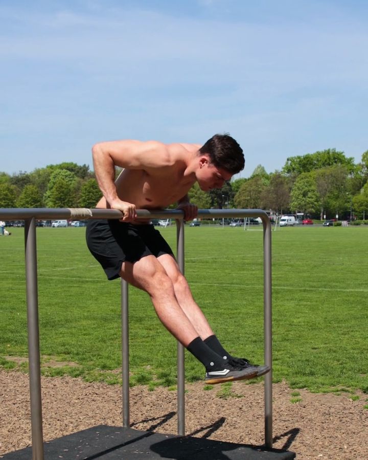 Straight Bar Dips