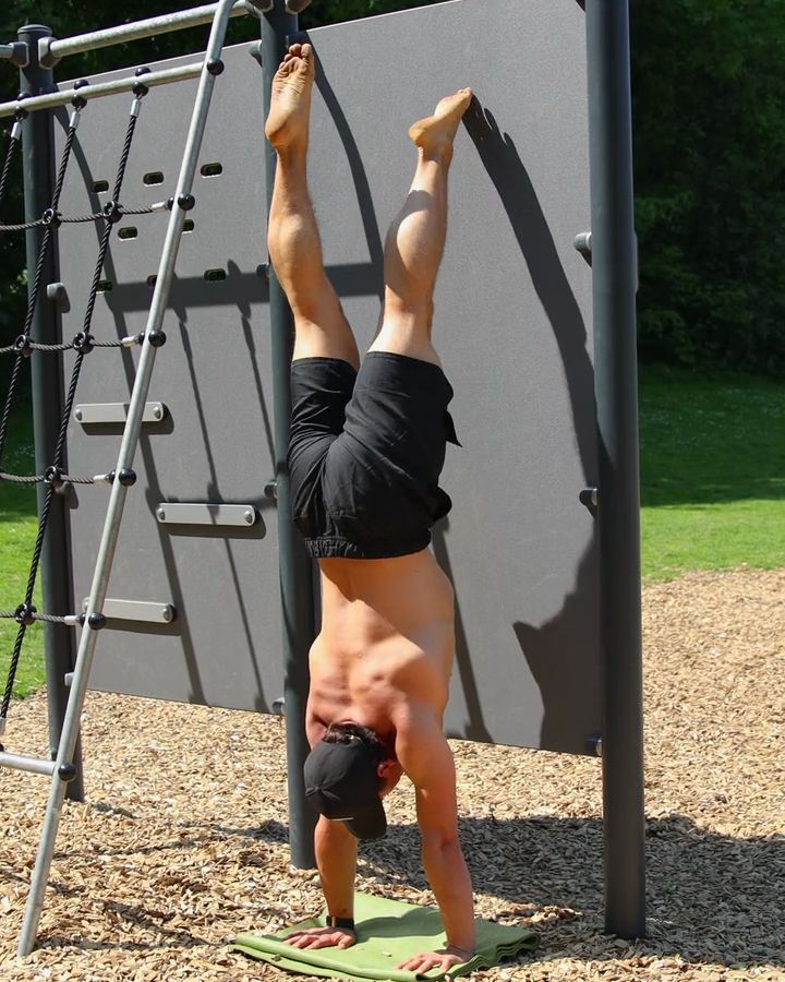 Handstand Swimmer