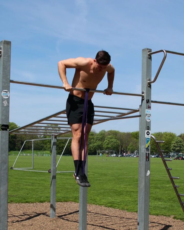 Banded Bar Muscle Ups