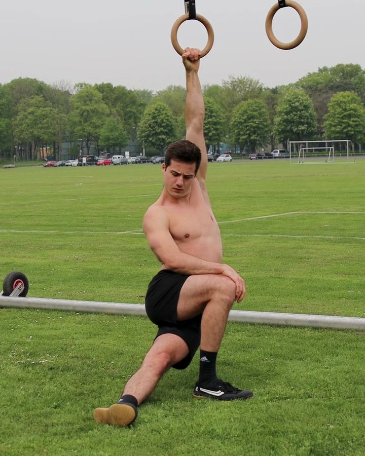 Lat Stretch with gym rings