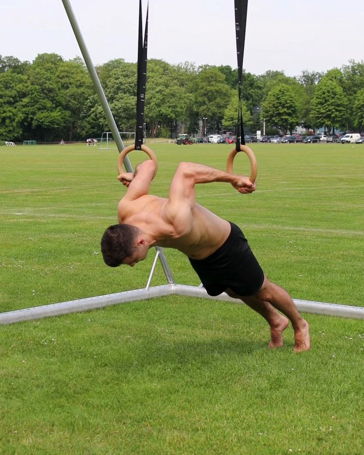 Pelican Curls with gym rings