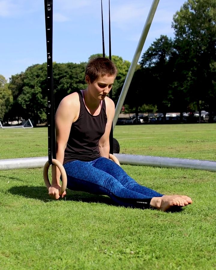 Assisted L Sit with gym rings