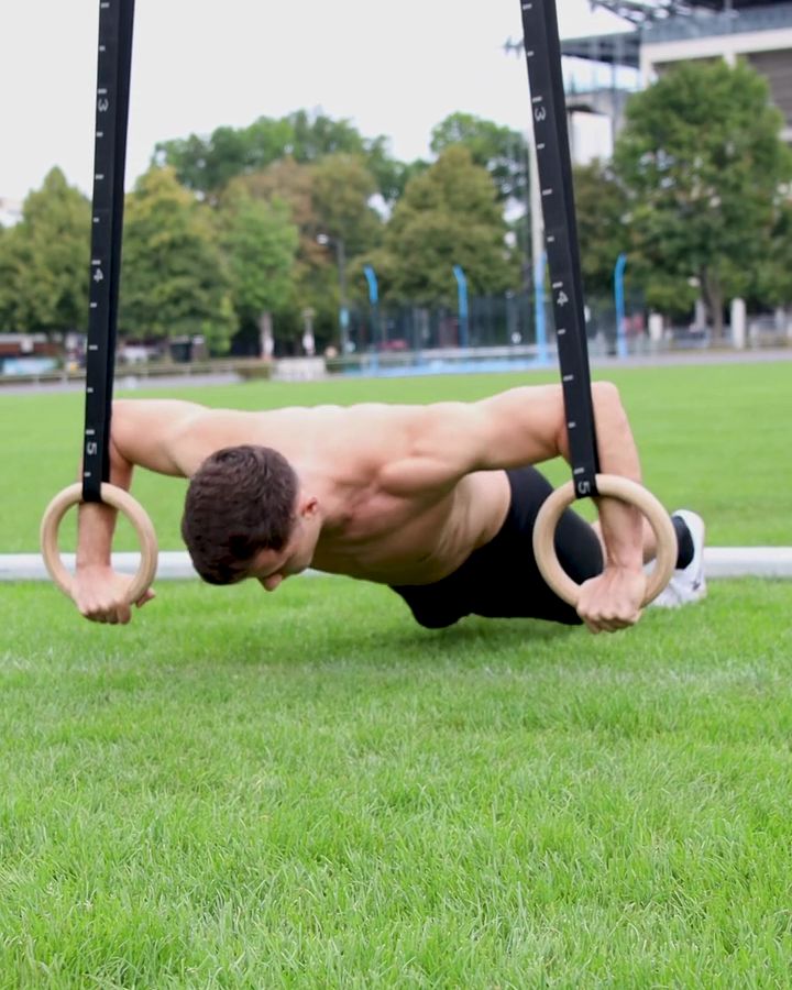 Bulgarian Push Ups with gym rings