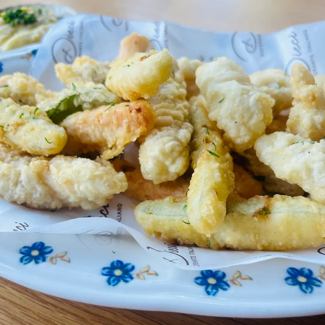 Frittura Mista Di Pesce E Verdure