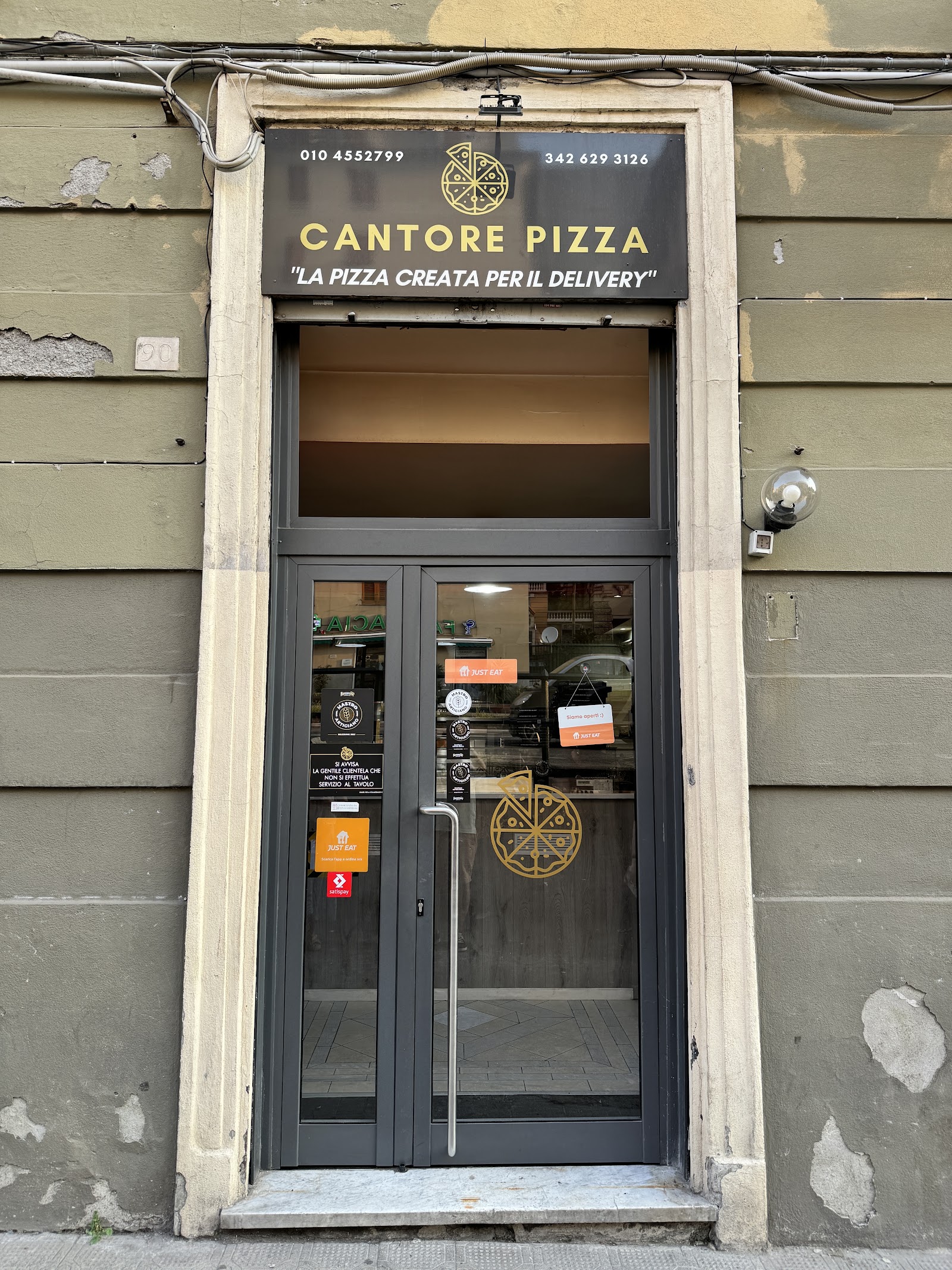 Cantore Pizza