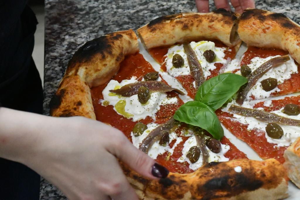 Cantore Pizza