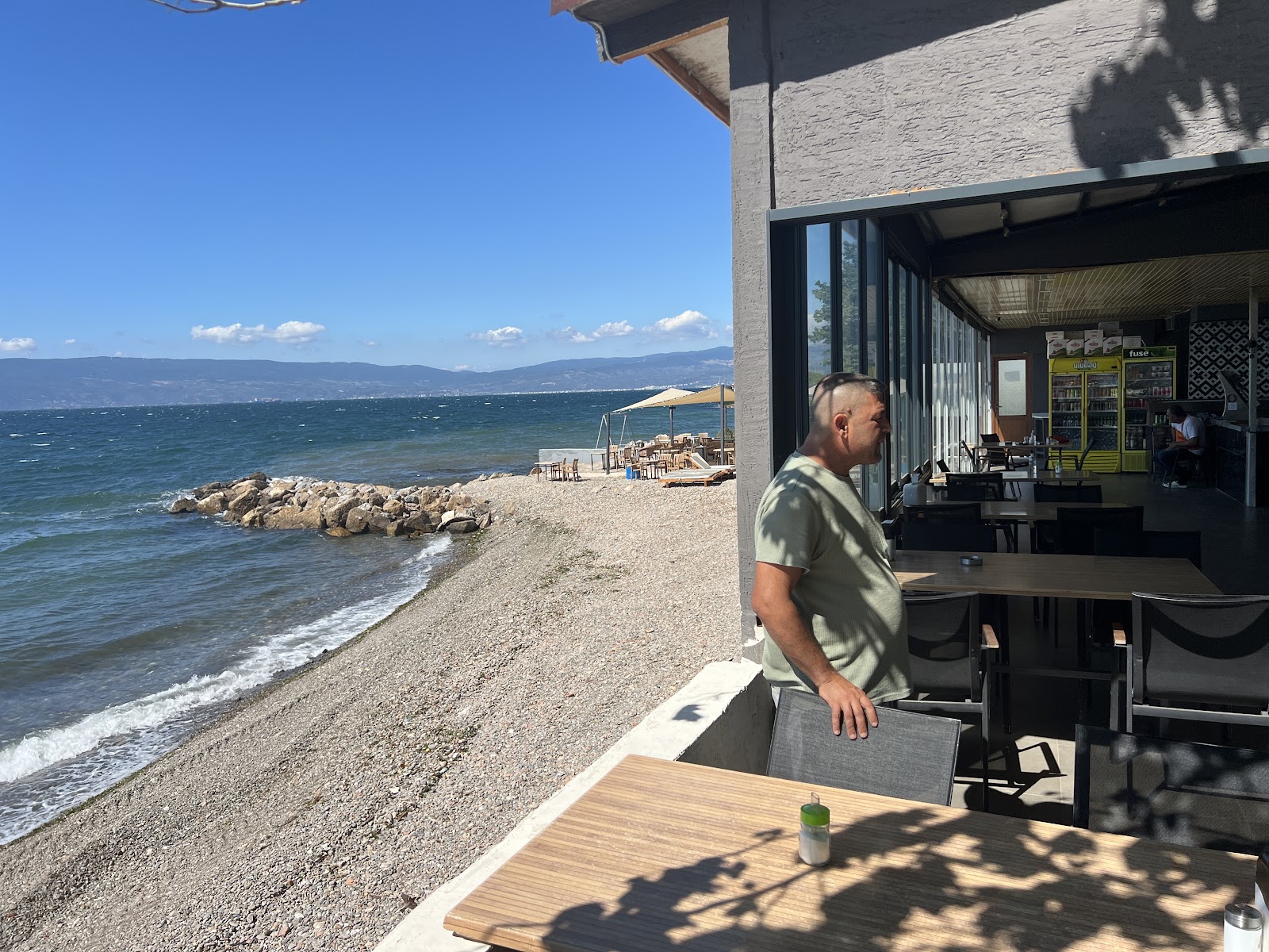 One Tea Beach Cafe