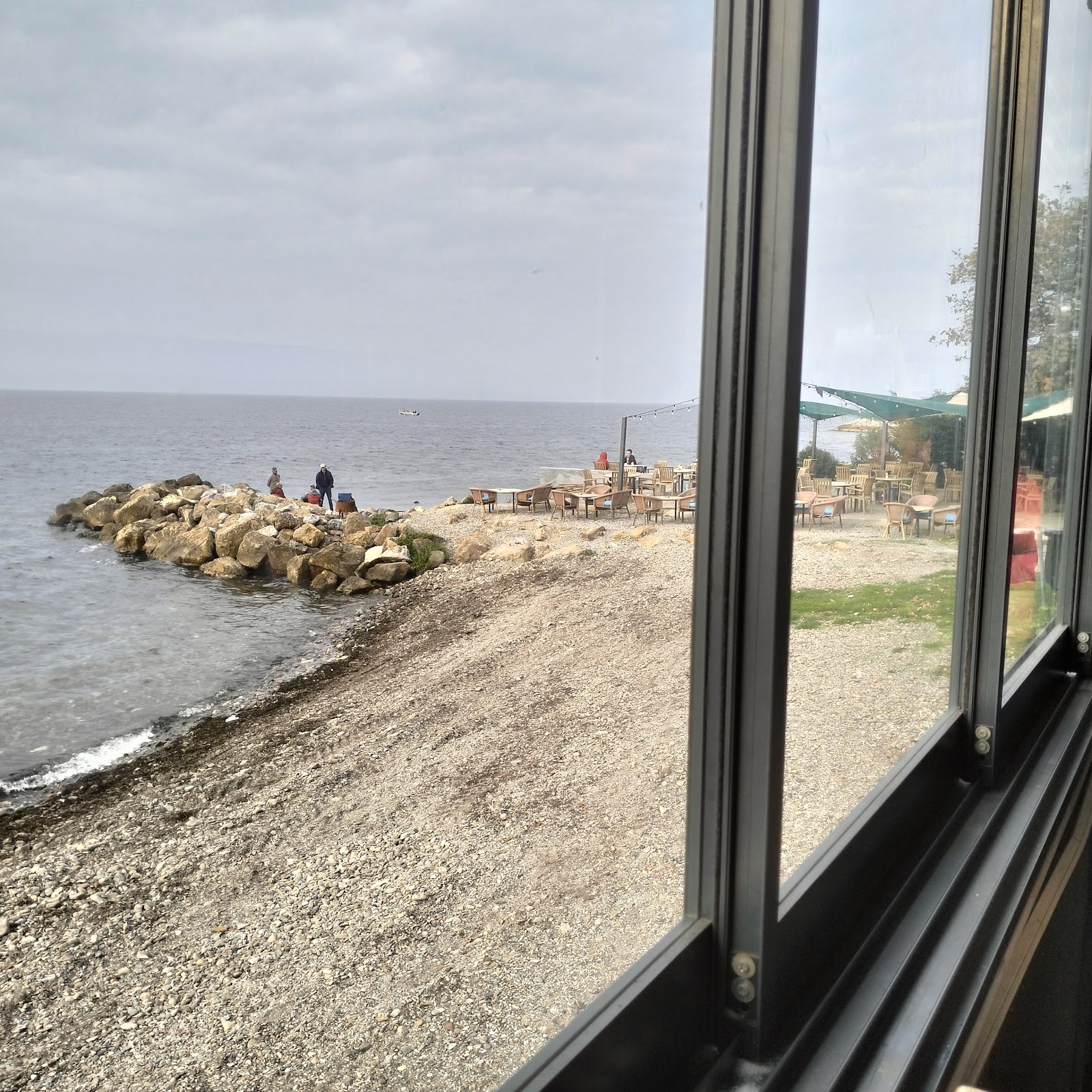 One Tea Beach Cafe