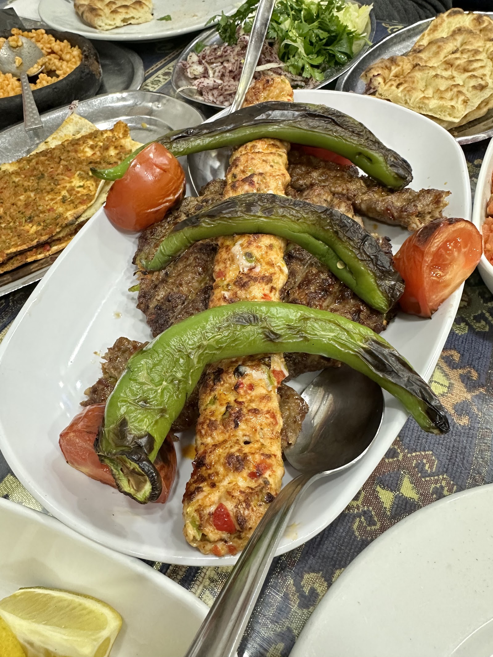 Şeyhmuz Kebap Salonu
