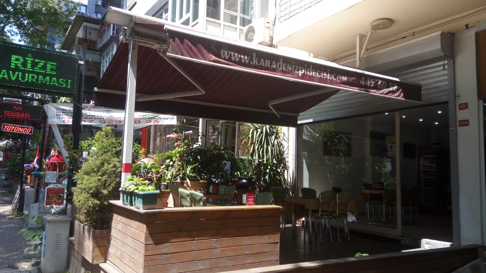 Kardeşler Karadeniz Pide