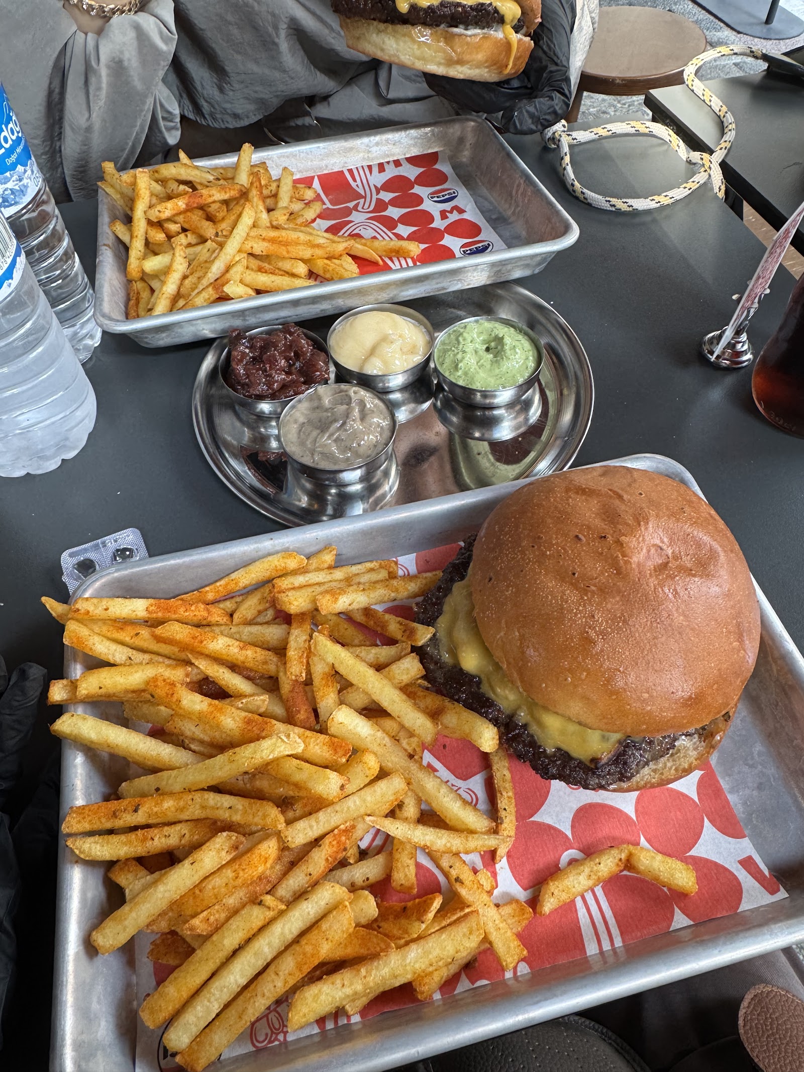 Magnus Handmade Burgers