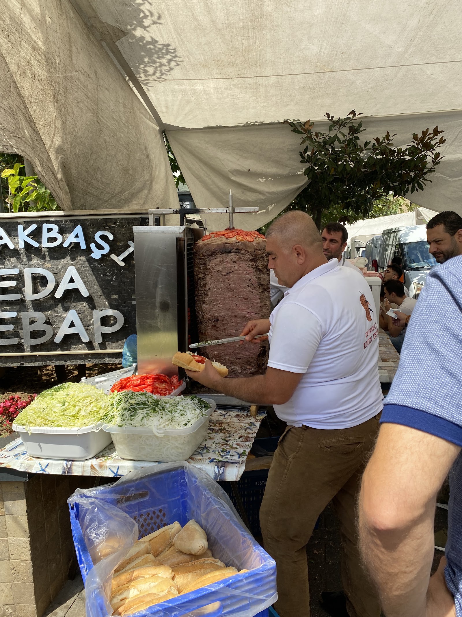 Dönerci Emin Usta, Kozyatağı Pazarı